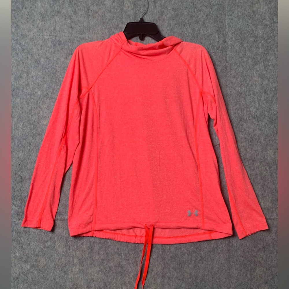 Under Armour Women‎ S Medium Long Sleeve Performance Lightweight pullover shirt
